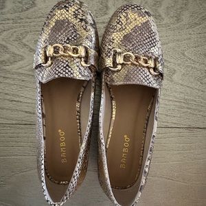 Snakeskin Gold Flats - Size 7.5, BRAND NEW, Never worn
